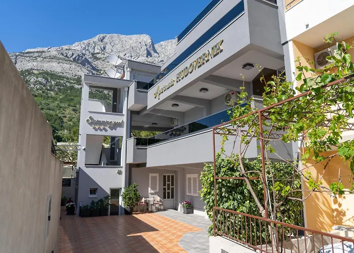 Apartments Hudovernik