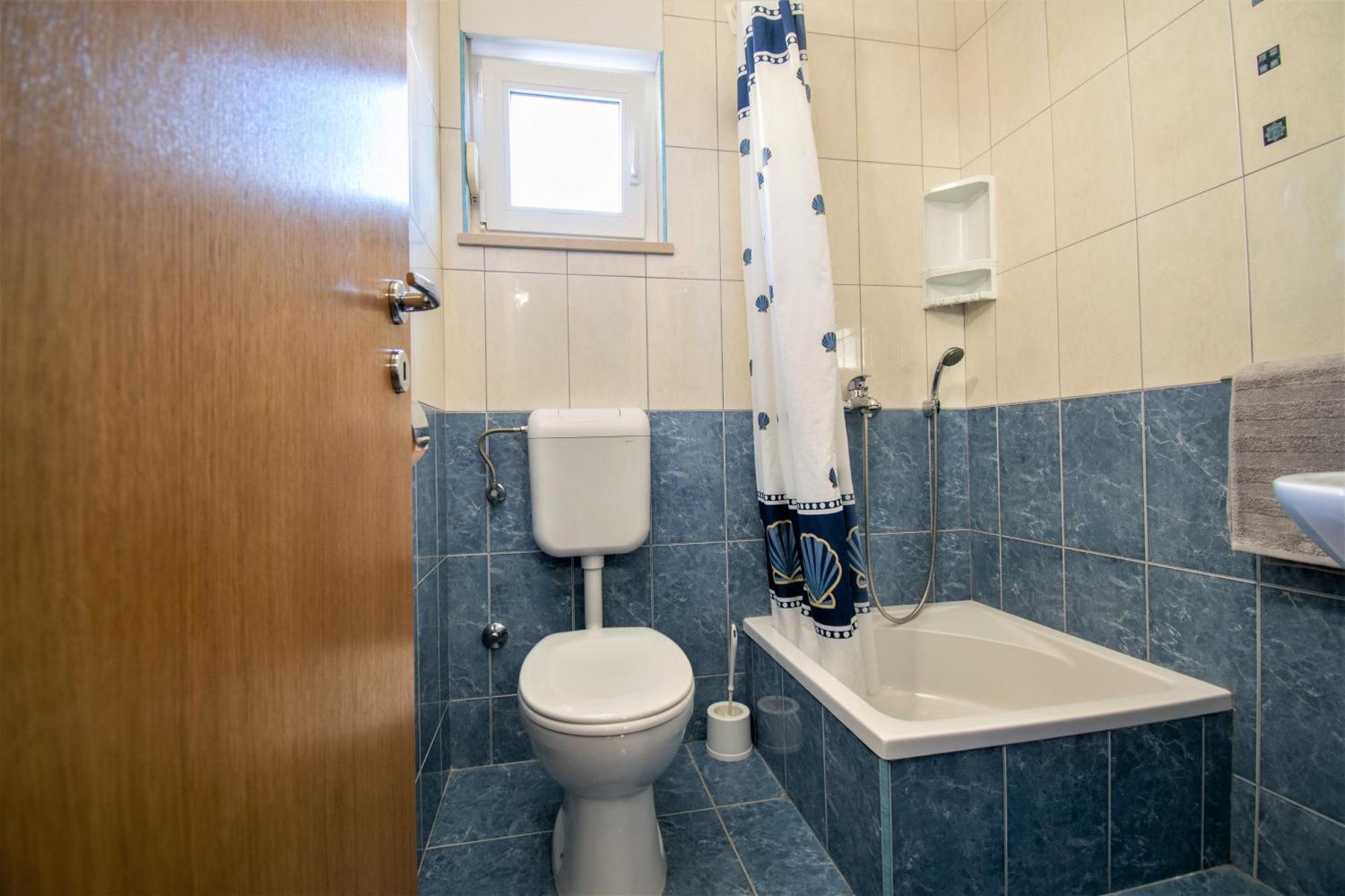 Hudovernik Apartment Baska Voda
