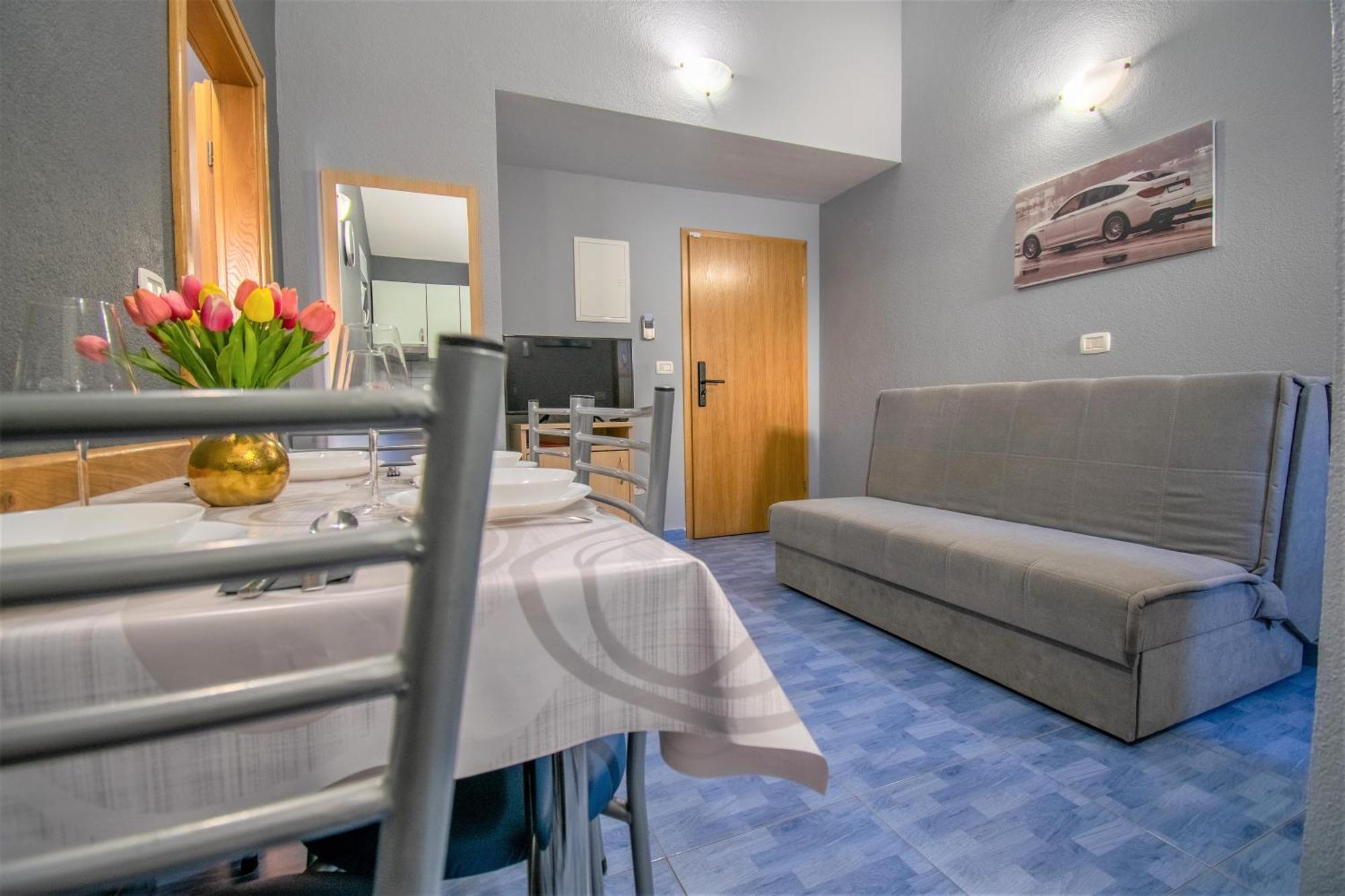 Hudovernik Apartment *
