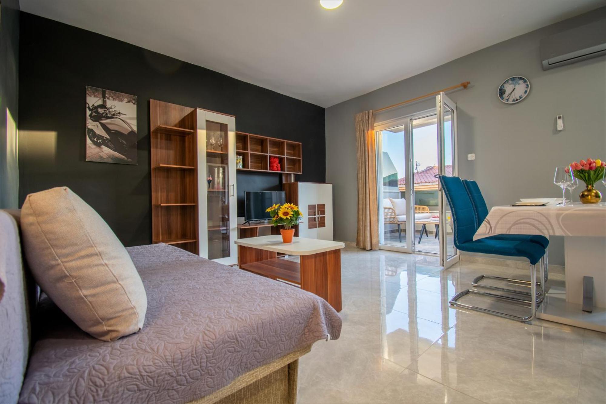 Hudovernik Apartment *