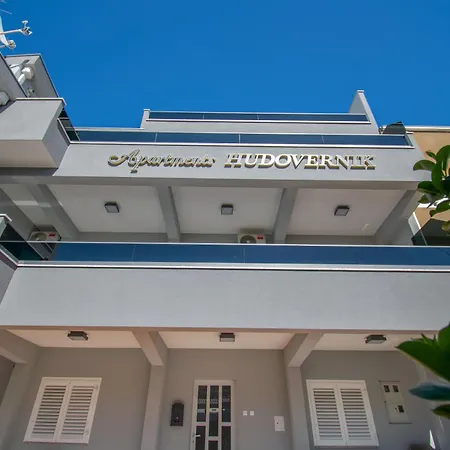 Apartments Hudovernik Baška Voda Exterior foto