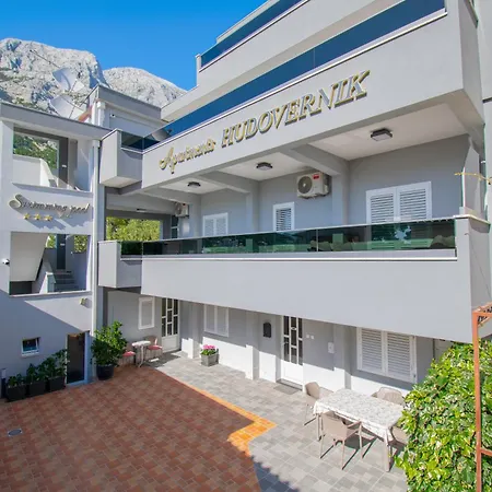 Apartments Hudovernik Baška Voda Exterior foto